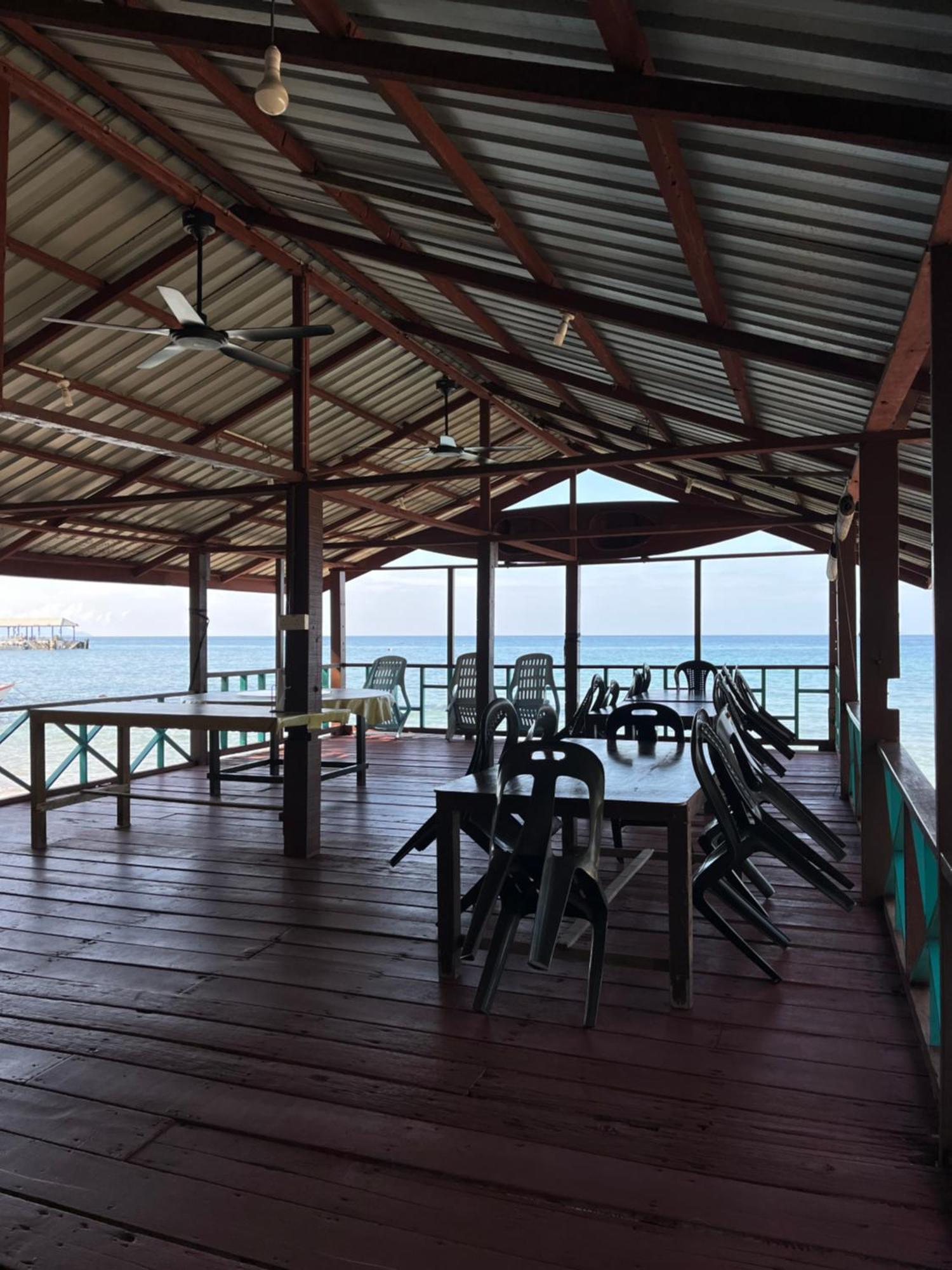 Sri Sentosa Chalet Кампонг-Мукут Экстерьер фото