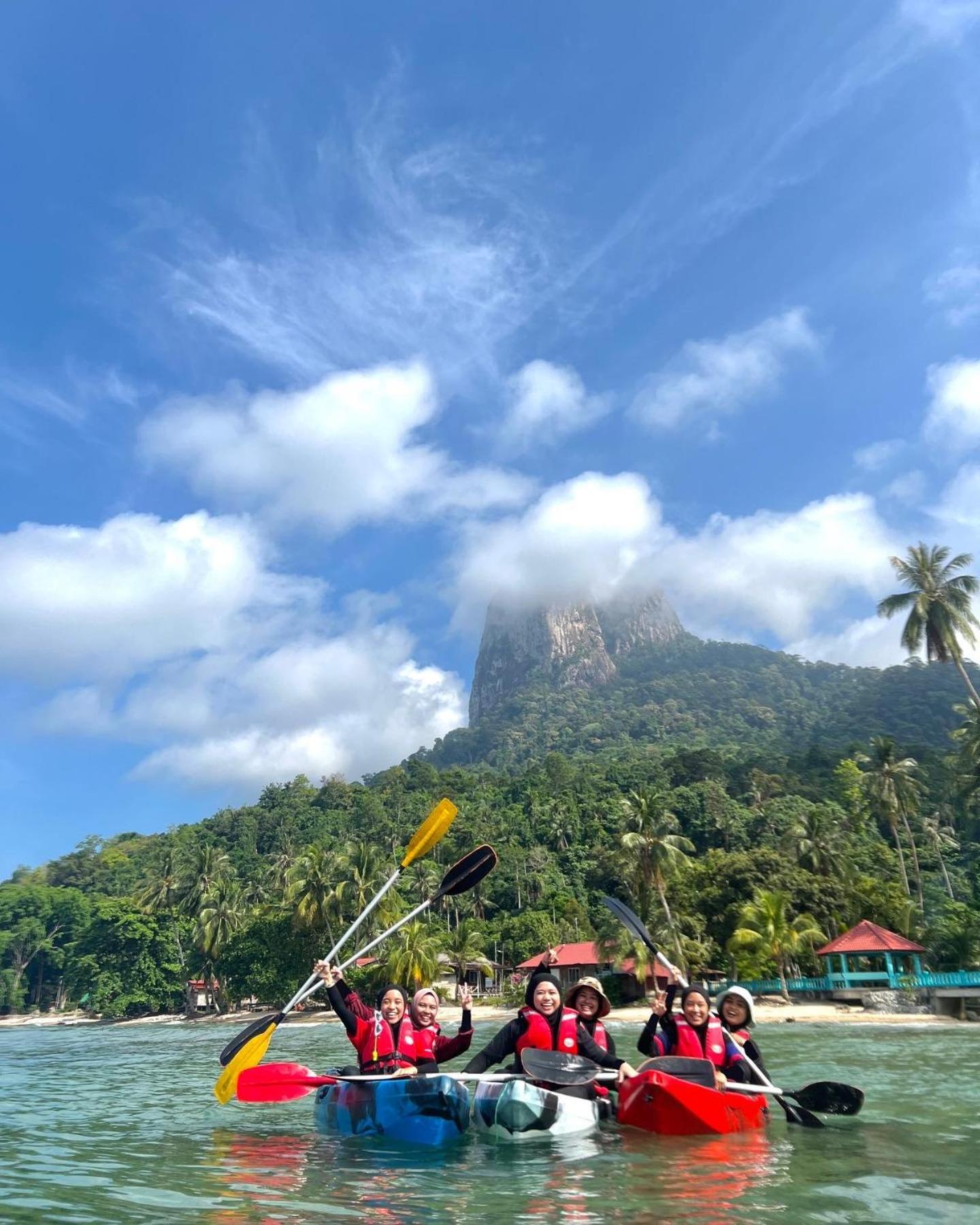 Sri Sentosa Chalet Кампонг-Мукут Экстерьер фото