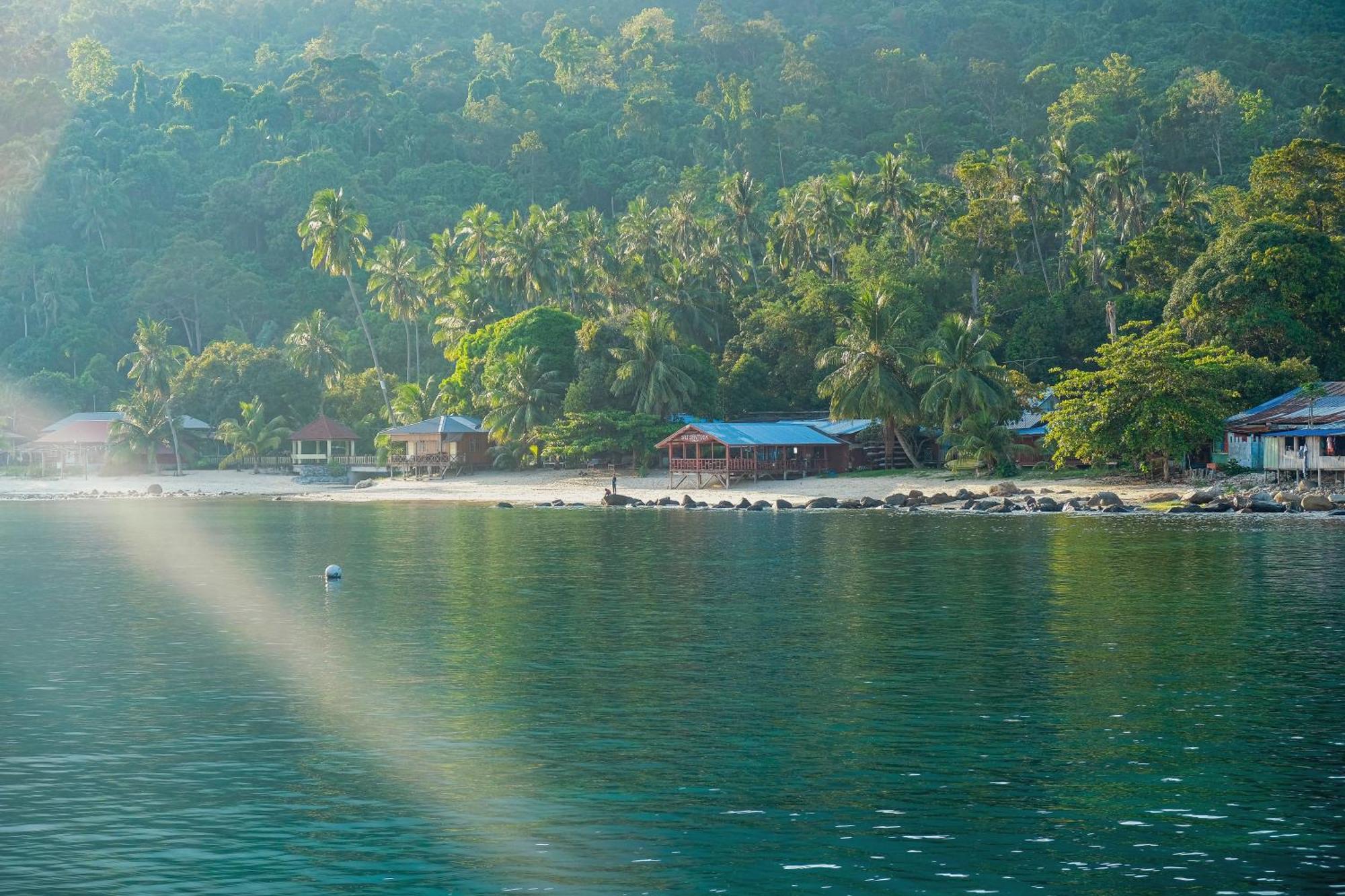 Sri Sentosa Chalet Кампонг-Мукут Экстерьер фото